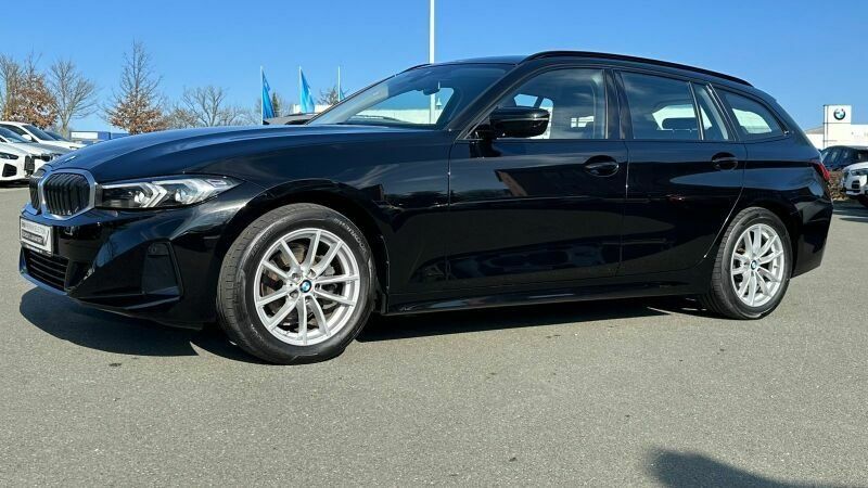 BMW 318i Touring LCPROF LED NAVI SHZ APPLECARPLAY foto 6