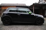 MINI One 55kW Brick Lane Alien Green   - MINI MINI: GR