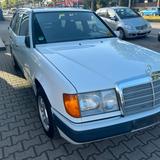 Mercedes-Benz 300 TE W124  TOP-ZUSTAND - Mercedes-Benz 300 mit Benzin-Antrieb: Kombi