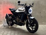 Husqvarna 701 Vitpilen - super Zustand & Ausstattung - HUSQVARNA VON 501 BIS 750 CCM