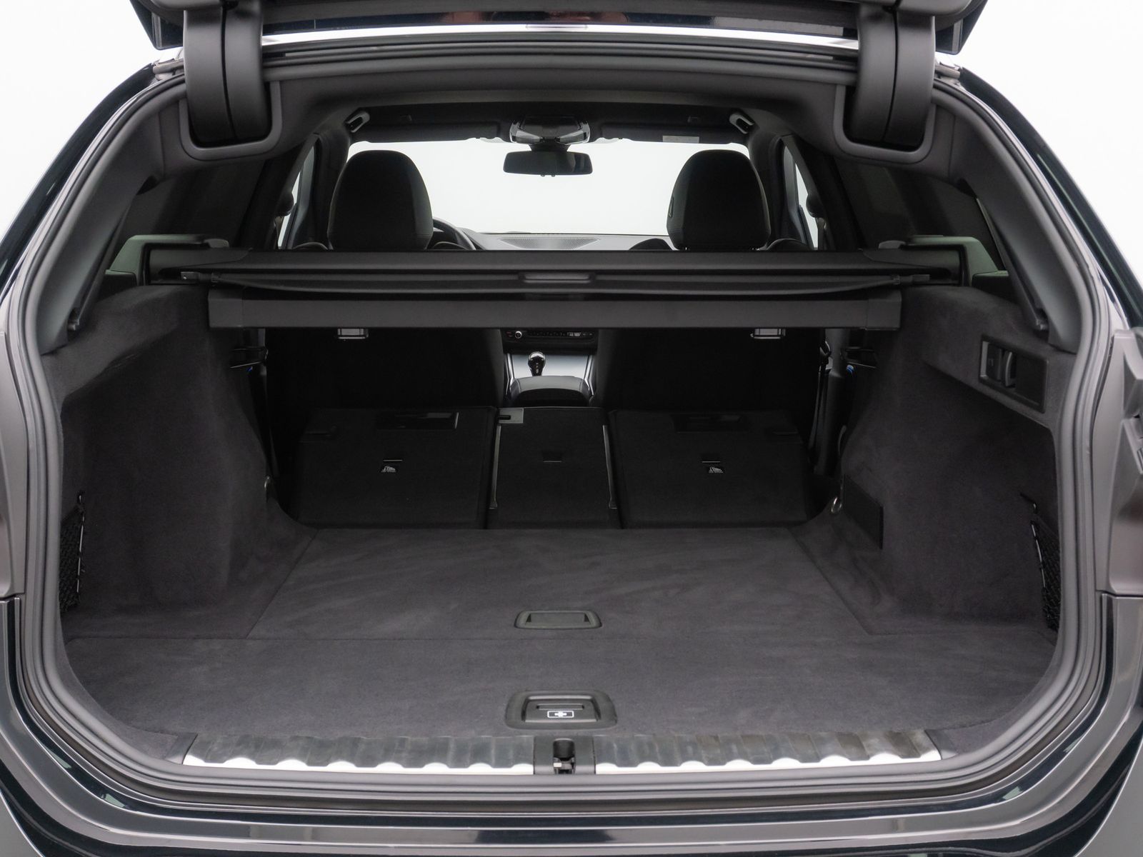 Fahrzeugabbildung BMW 320i Sport Line Stop&Go Kamera DAB Alarm Komfort