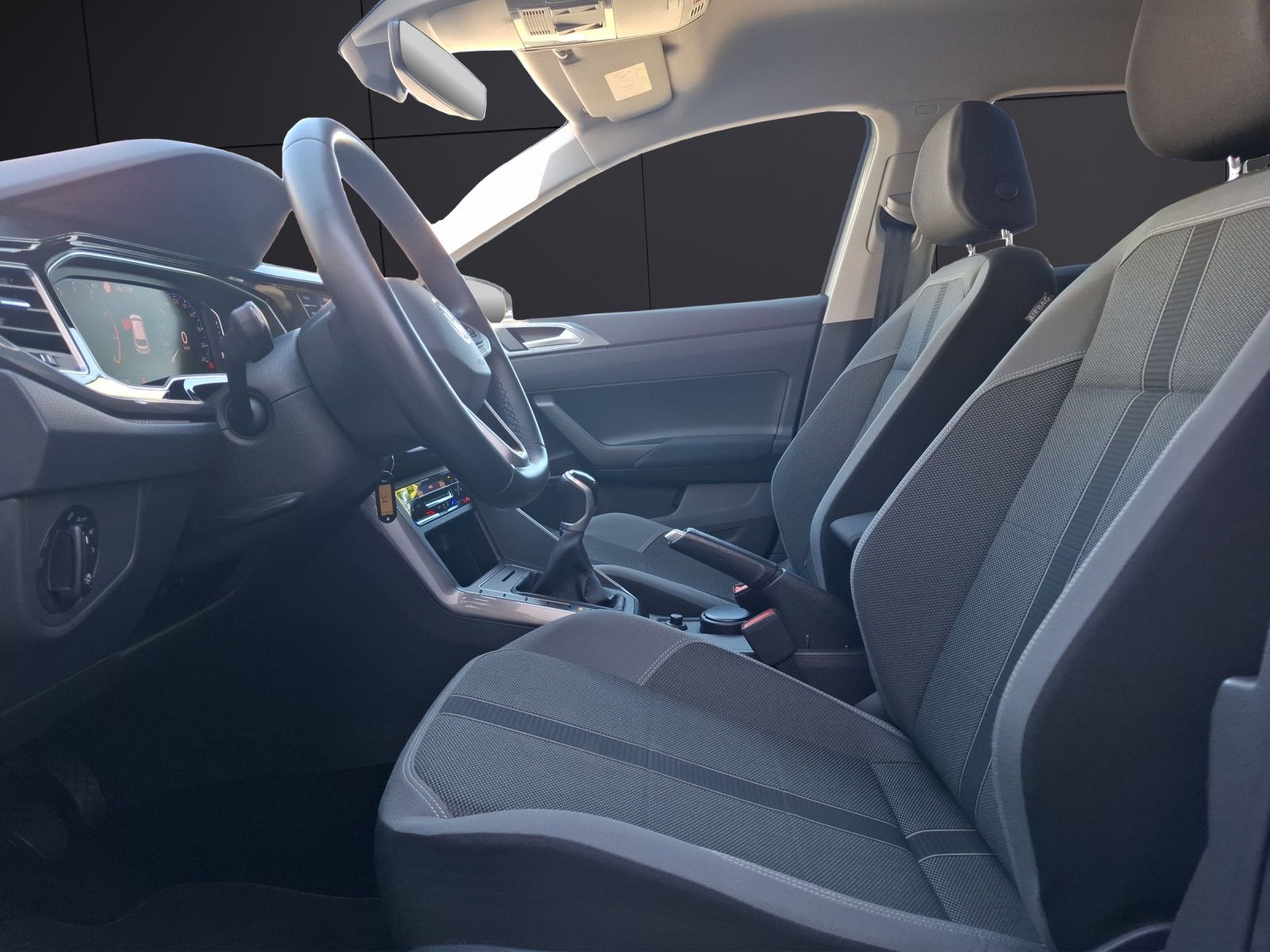 Fahrzeugabbildung Volkswagen Polo TSI Style Matrix Navi AID PDC SH LM