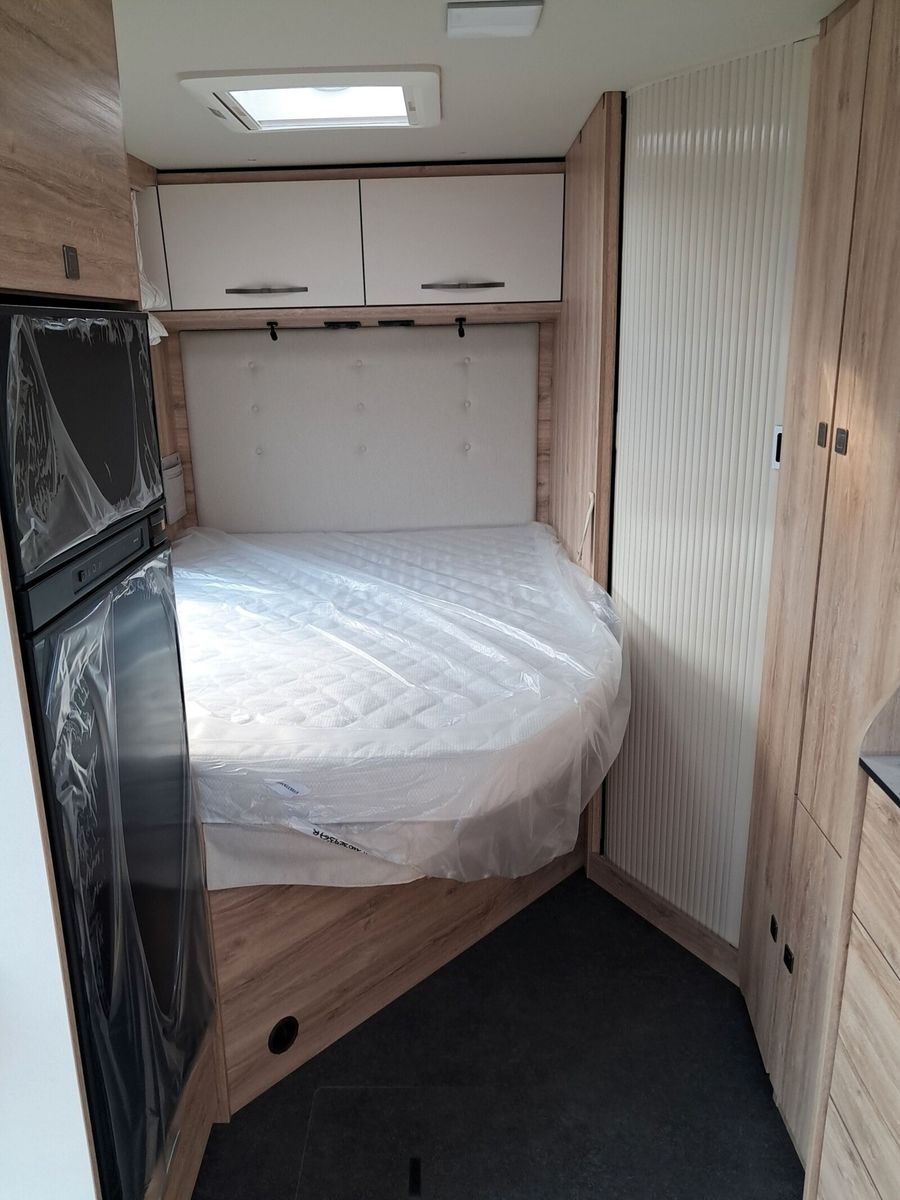 Fahrzeugabbildung Eura Mobil Profila T PT 675 SB Mondial Pakete, Automatik