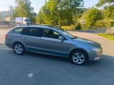 Skoda Superb - Skoda Superb aus 2011: Kombi
