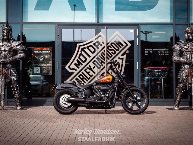 Harley-Davidson FXBBS Softail Street Bob 114 SOFORT VERFÜGBAR