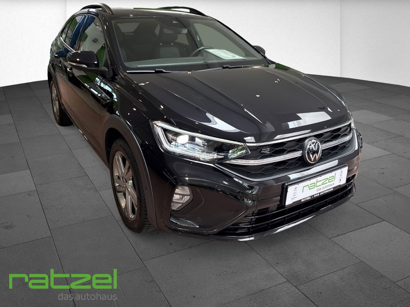 Fahrzeugabbildung Volkswagen Taigo R-Line 1.0 TSI App Connect LED Matrix