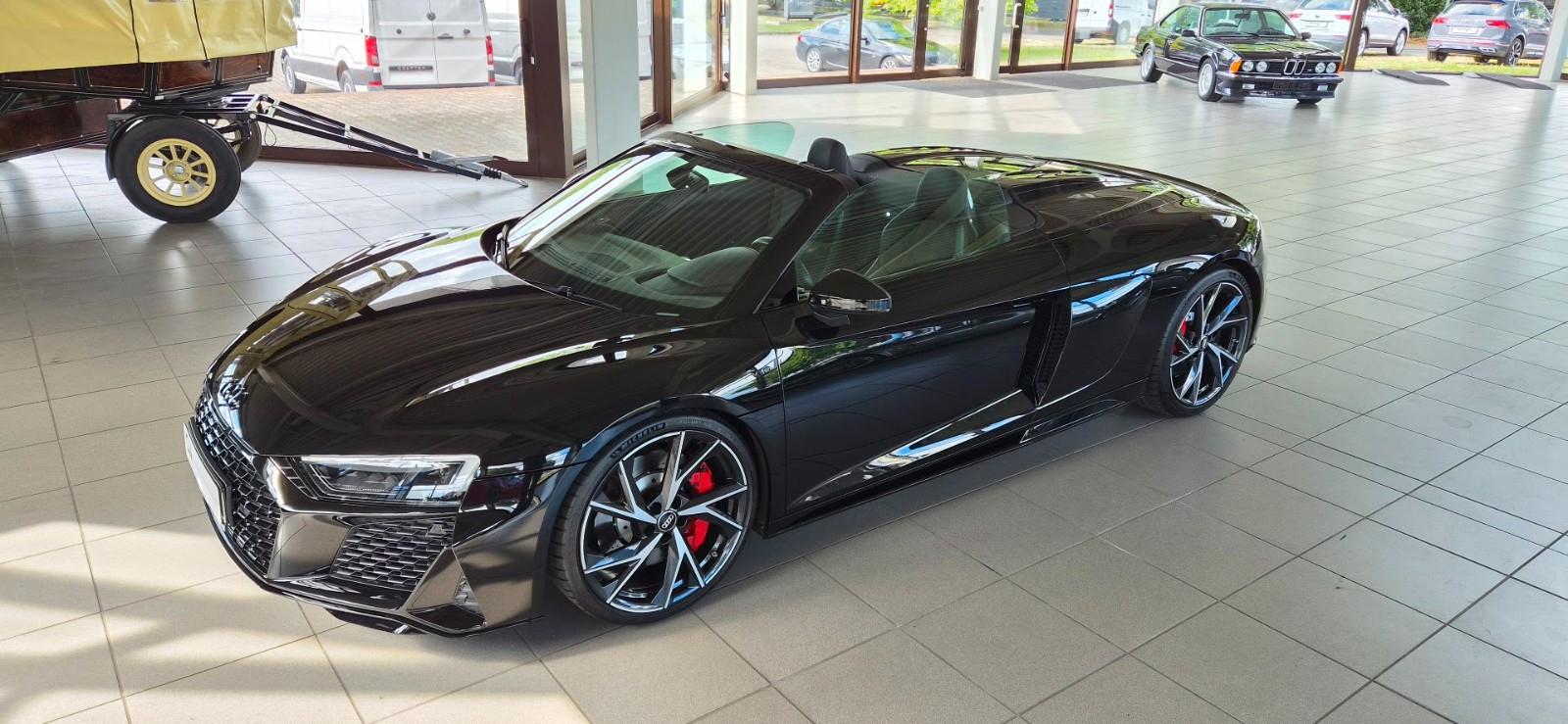 Audi R8 SPYDER 5.2 RWD LIMITIERT GARANTIE 12/27 DEUTS