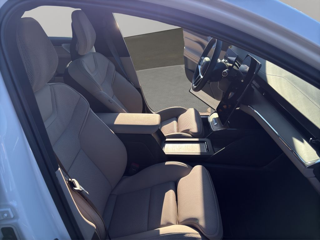 Volvo ES90 - Bild 12