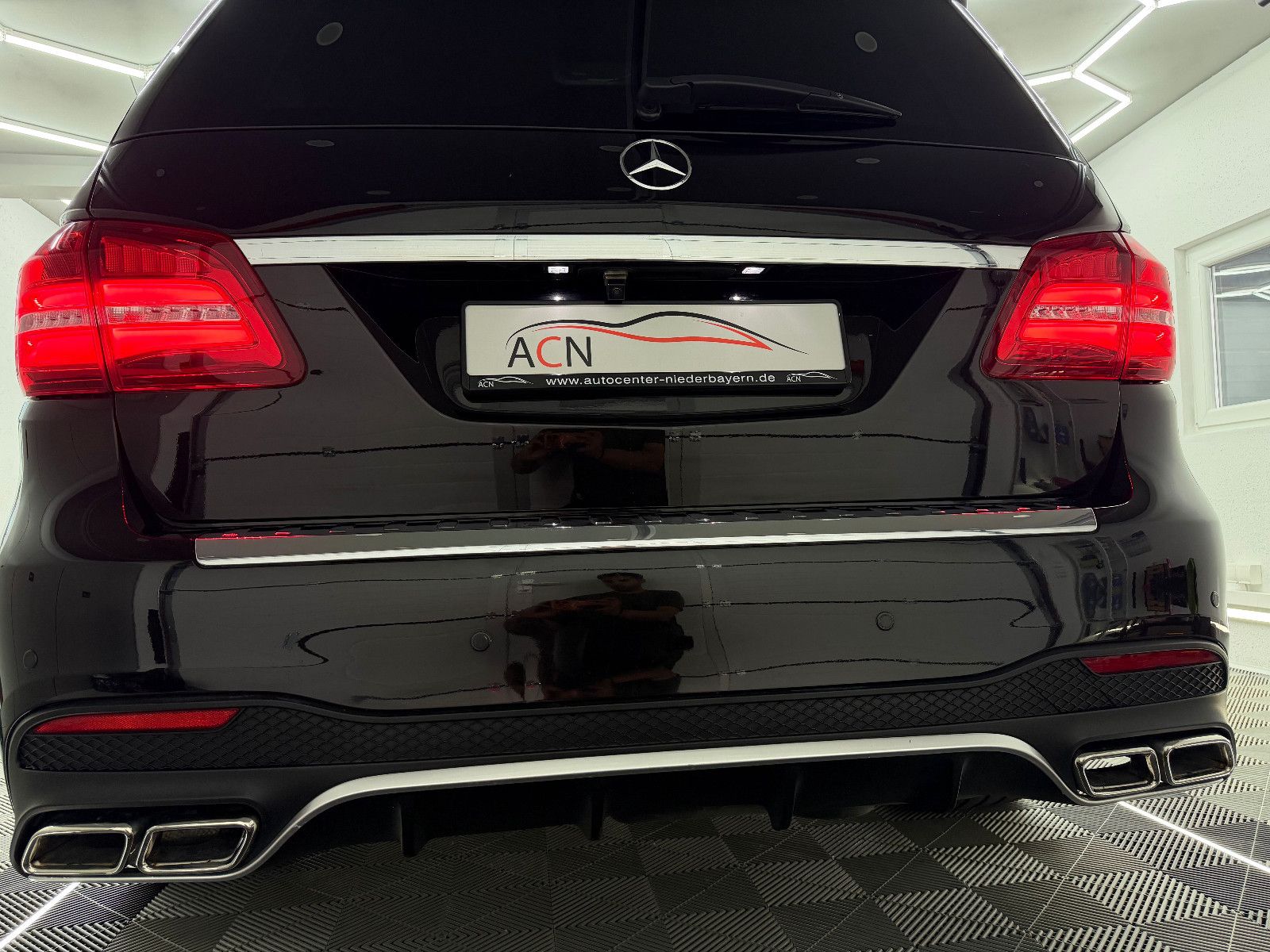 Fahrzeugabbildung Mercedes-Benz GLS 350 d 4Matic AMG-LINE/PANO/AHK/DAB/7-SITZER