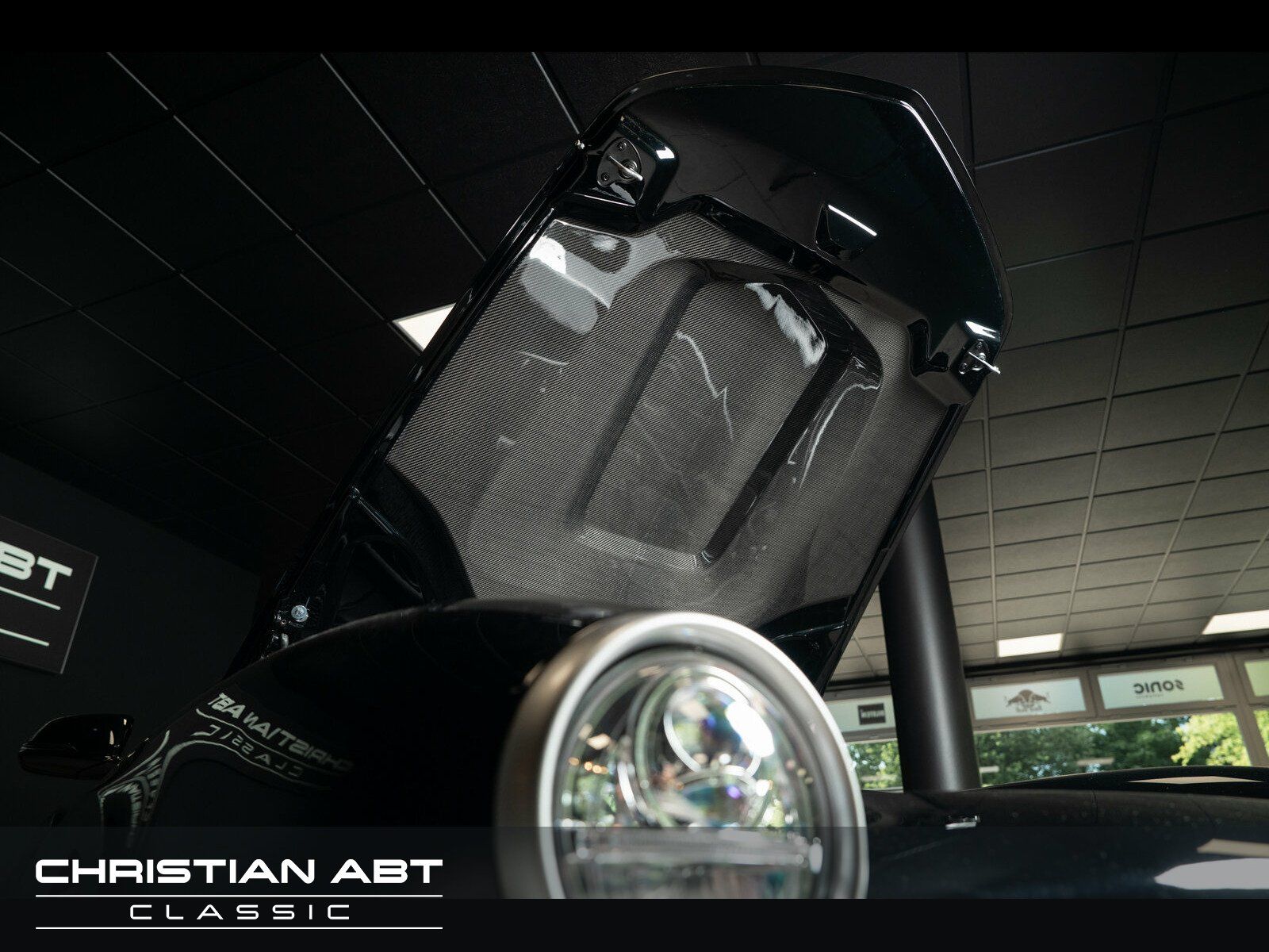 Fahrzeugabbildung BMW Estella Tender 5.7 Carbon-Kit * 1 of 1 * M40i