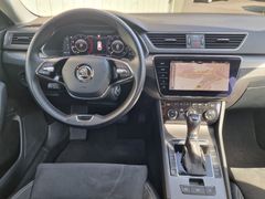 Fahrzeugabbildung Skoda Superb Combi Style 4x4 Navi LED ACC RFK AHK Virt