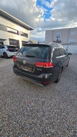 Volkswagen Golf - 4