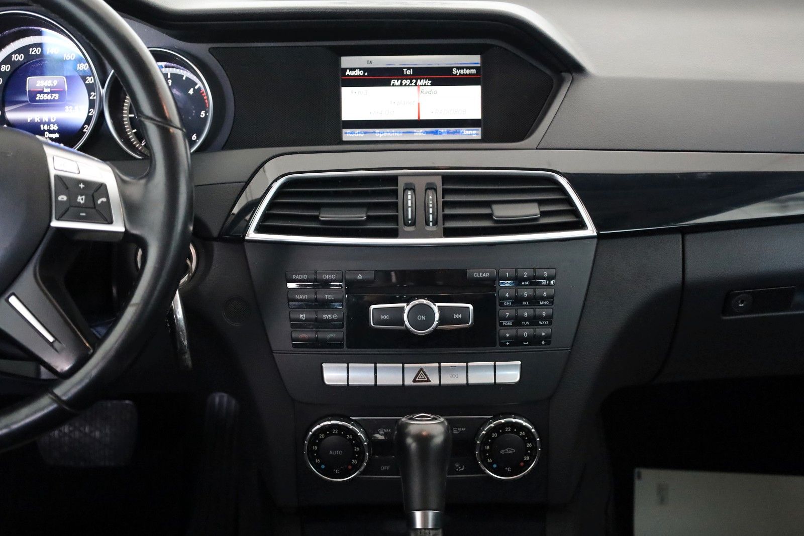 Fahrzeugabbildung Mercedes-Benz C 220 CDI T BlueEfficiency, Leder, AHK