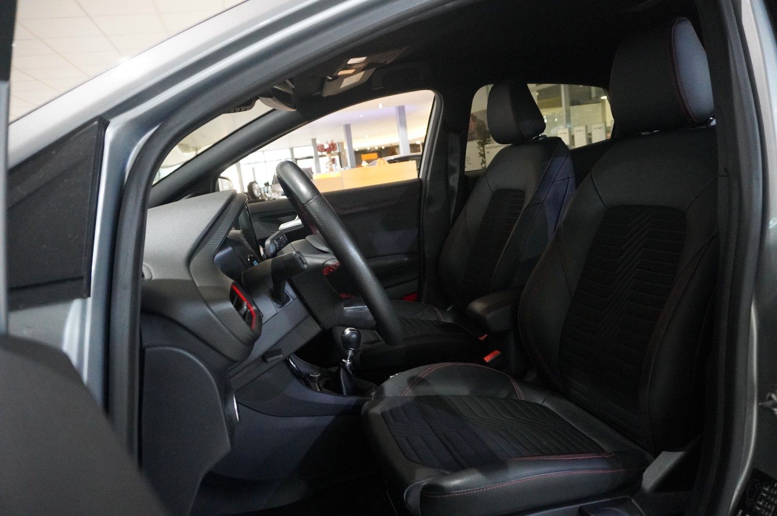 Fahrzeugabbildung Ford Puma 1.0 ST-LINE X NAVI/LED/KAMERA/SPORT/B&O/AHK