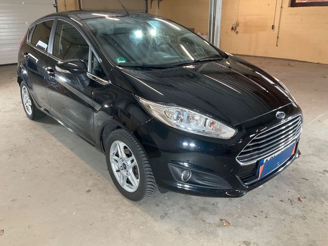 Ford Fiesta Titanium ZAHNRIEM NEU/PDC/SHZ/KLIMAAUT.