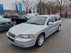 V70 Kombi 2.4 D Momentum