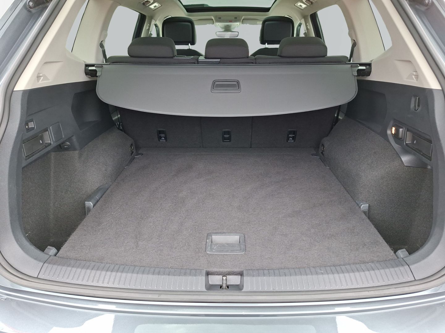 Tiguan Allspace 2.0 TDI Highline 4M *PANO*NAVI*K
