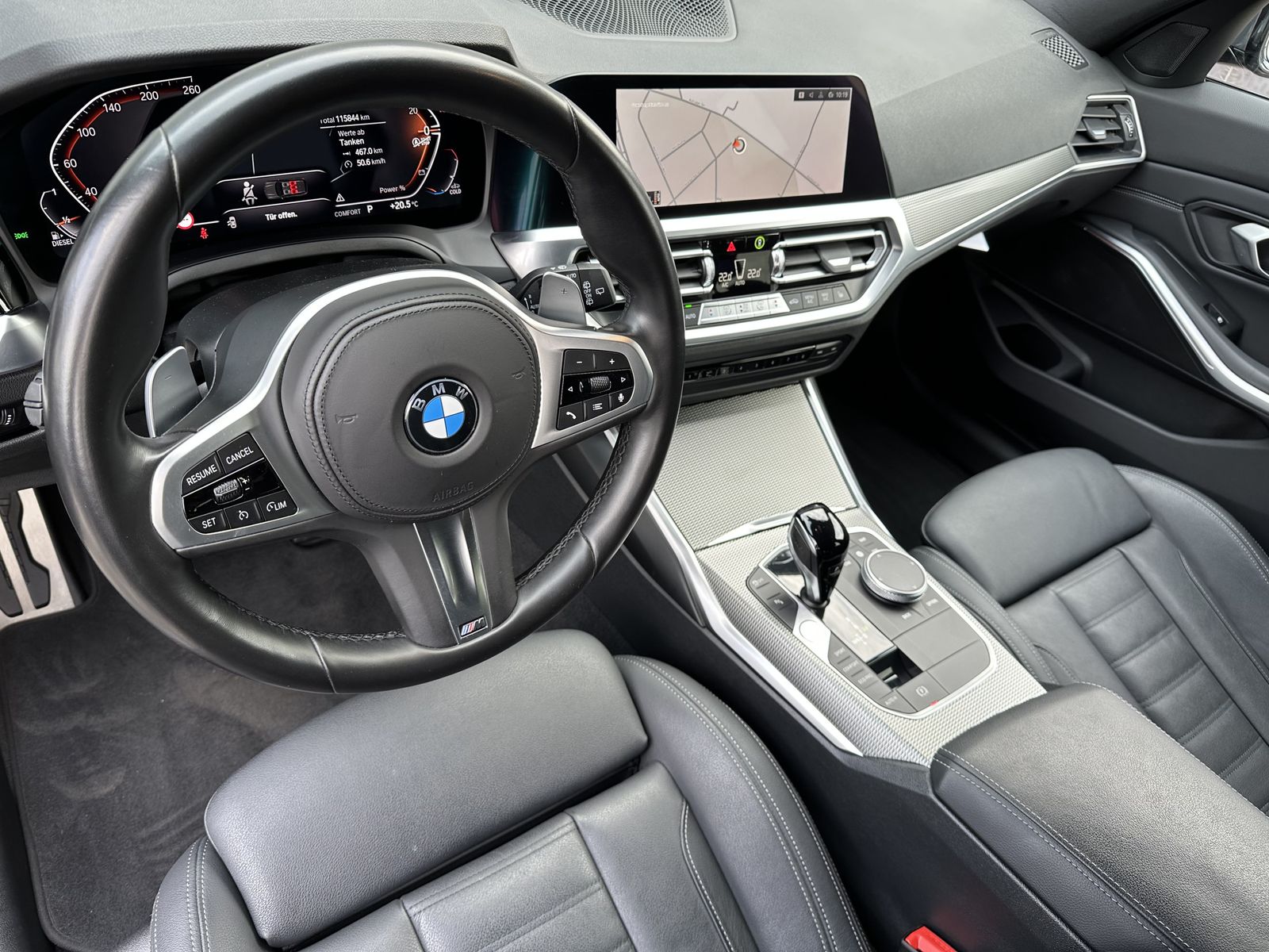 Fahrzeugabbildung BMW 320d Touring M-Sport NAV+LASER+HEAD-UP+KAMERA+PP