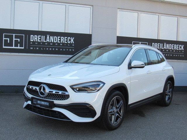 MERCEDES-BENZ GLA 250 e AMG-Line Multibeam LED Pano