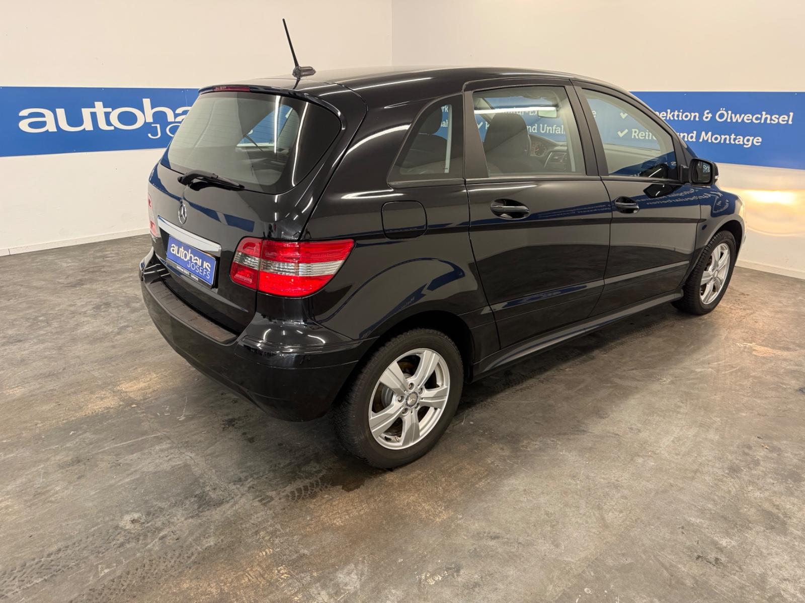Mercedes-Benz B170 2009 — photo 8