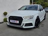 Audi A3 Limousine quattro sport -S-Heft/S Line Sportp - Audi A3: Alcantara