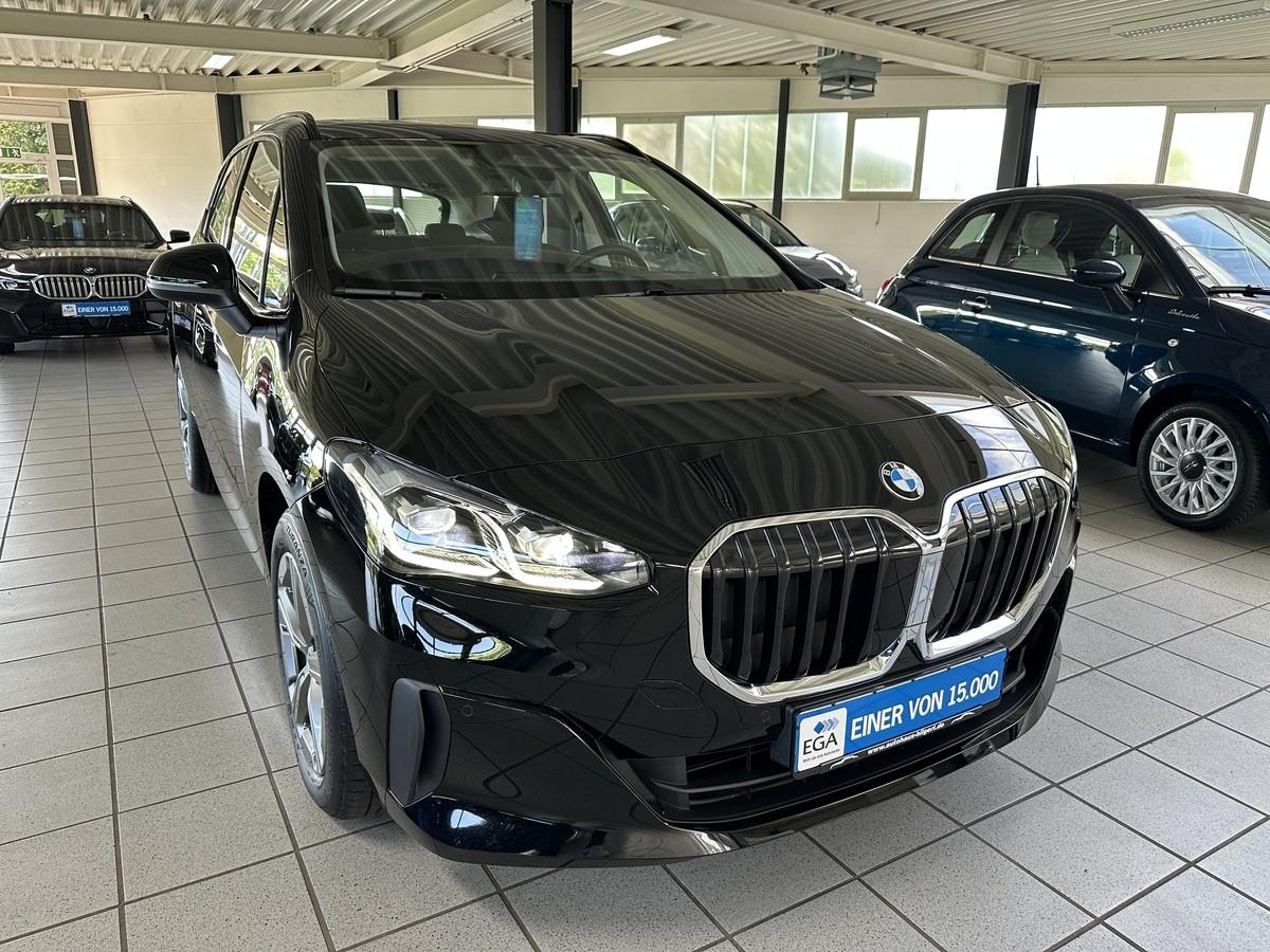 BMW 218 Active Tourer  AHK Pano RFK LED Kamera Sitzh