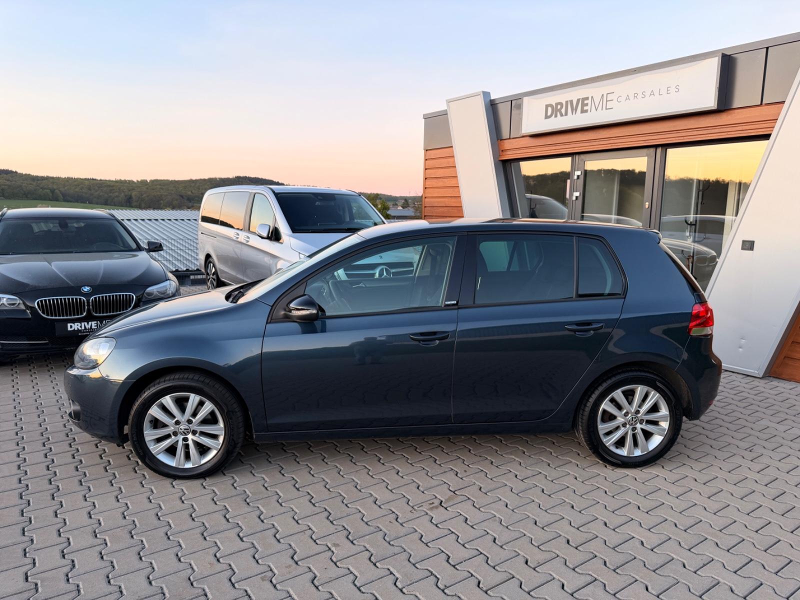Volkswagen Golf VI Style KLIMAAUTO TEMPOMAT SHZ PDC VO+HI