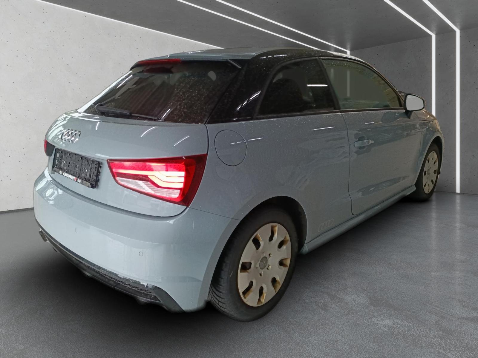 Audi A1 1.0 TFSI S-Line*Admired*Xenon*LM18*GRA*SHZ