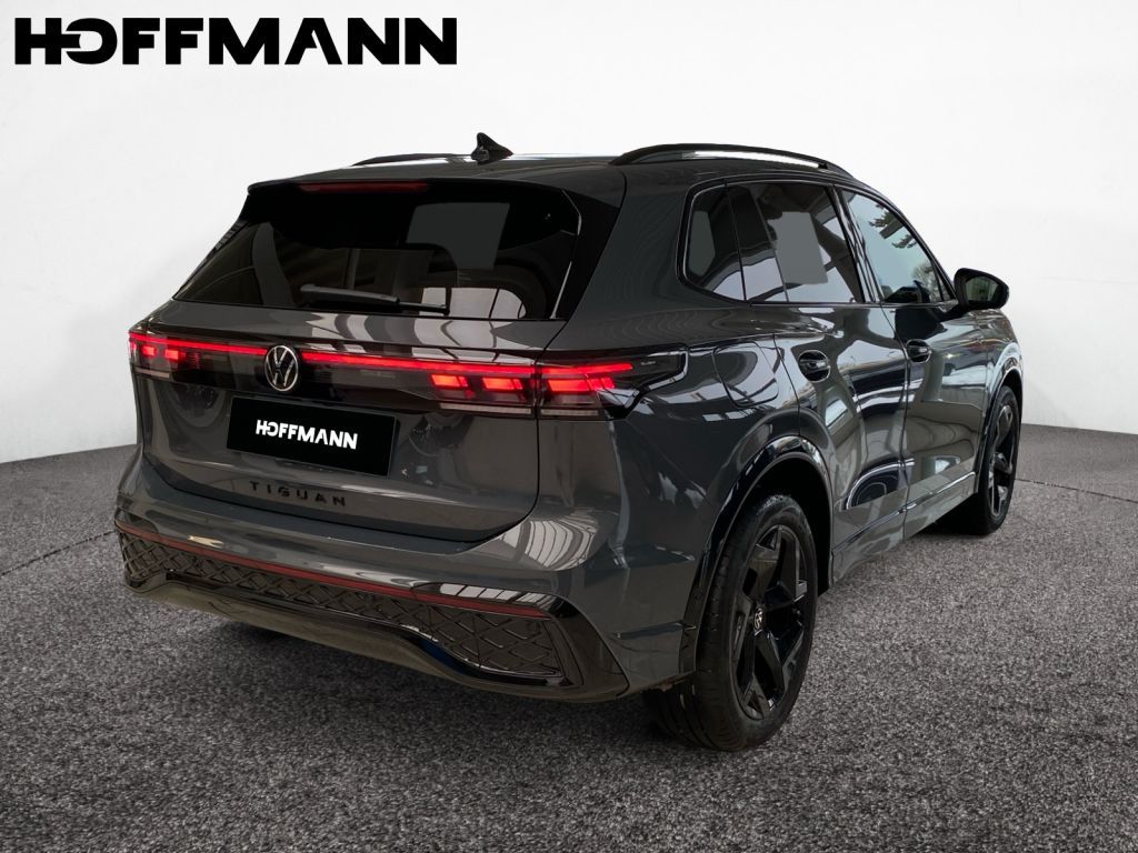 Fahrzeugabbildung Volkswagen Tiguan 1.5 eTSI DSG R-Line* 3 J. Anschlussgarant