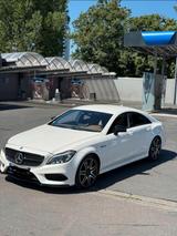 Mercedes-Benz CLS 500 4MATIC - - weiße Mercedes-Benz CLS 500