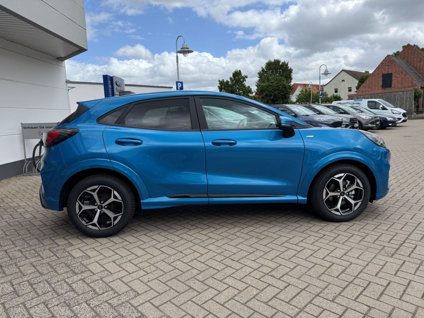 Fahrzeugabbildung Ford Puma ST-Line AHK Navi DIGIKI LED  CarPlay GJR 5J