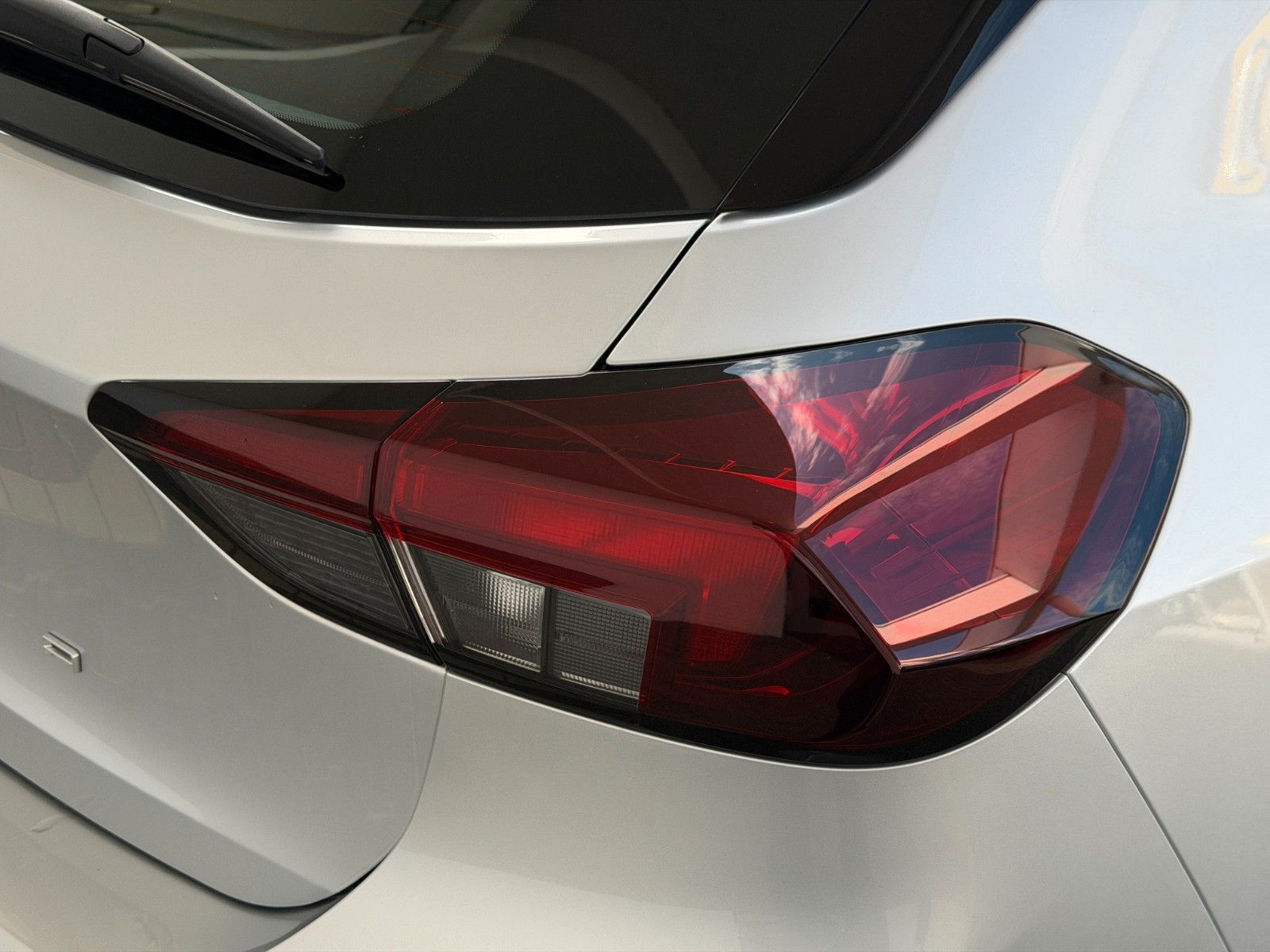 Fahrzeugabbildung Opel Corsa F 1.2 Turbo Edition LED,SHZ,PDC,Facelift
