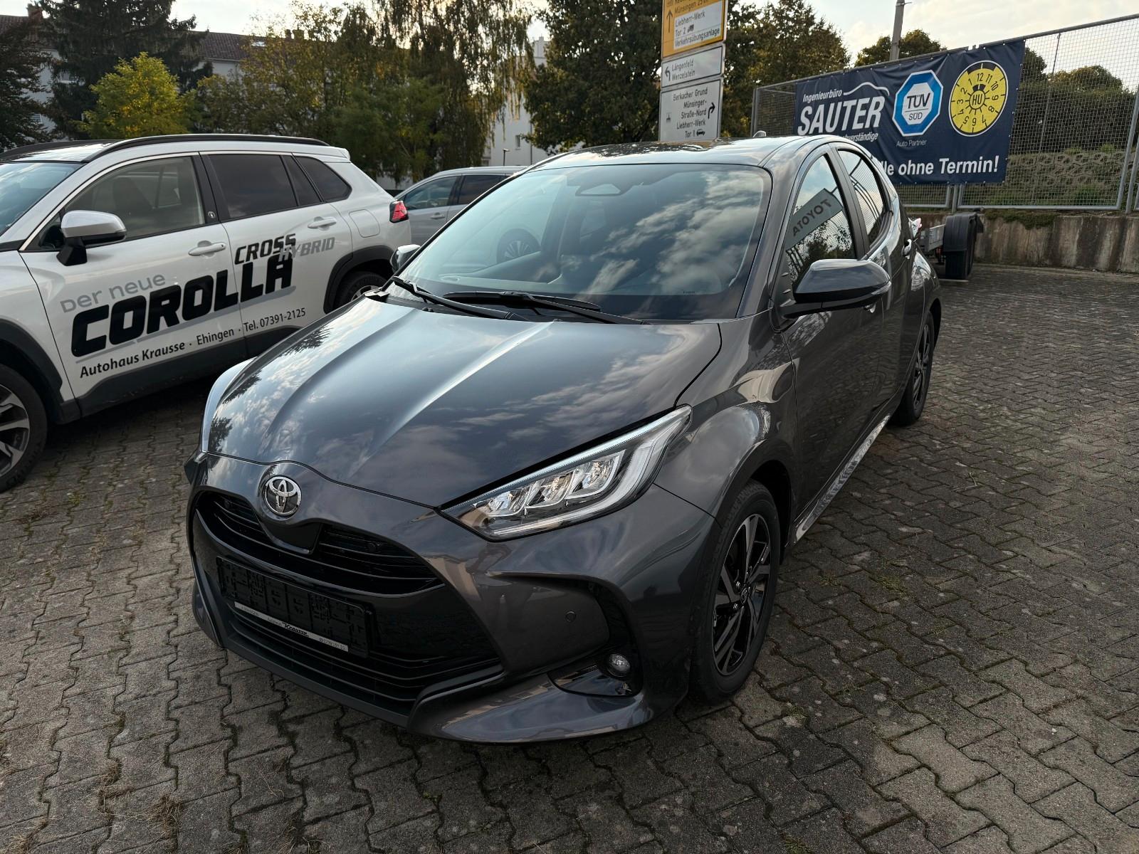 Toyota Yaris 1,5 Hybrid Teamplayer mit Comfort Paket