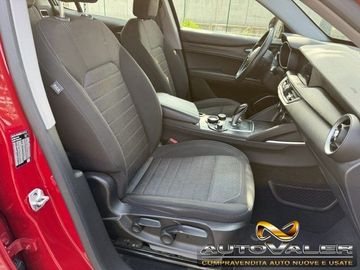 Alfa-Romeo Stelvio - 9
