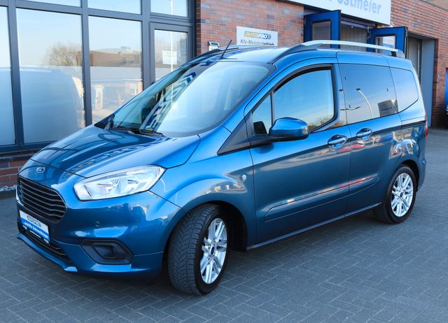 Ford Tourneo Courier Titanium