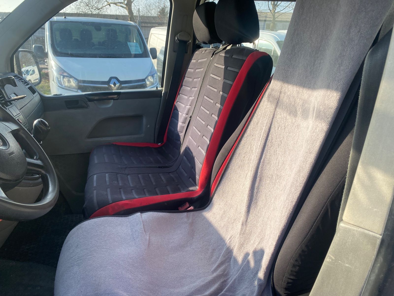 Fahrzeugabbildung Volkswagen T5 Transporter Kasten-Klima,SHgepflegt