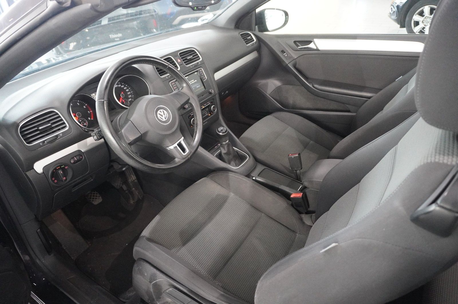 Fahrzeugabbildung Volkswagen Golf VI Cabriolet 1.2 TSI NAVI/SHZ/USB/PDC/TEMP.