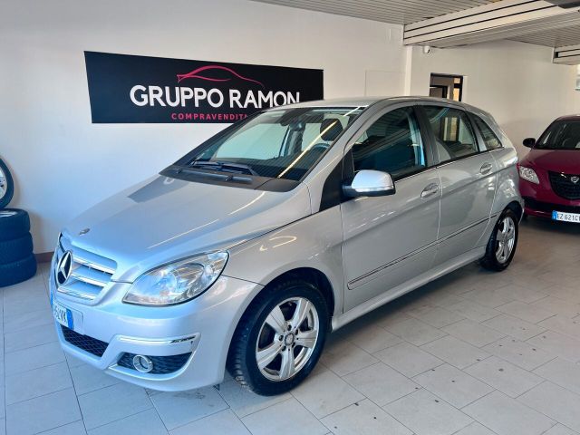 Mercedes-Benz Mercedes-benz B 180 2.0 cdi Premium