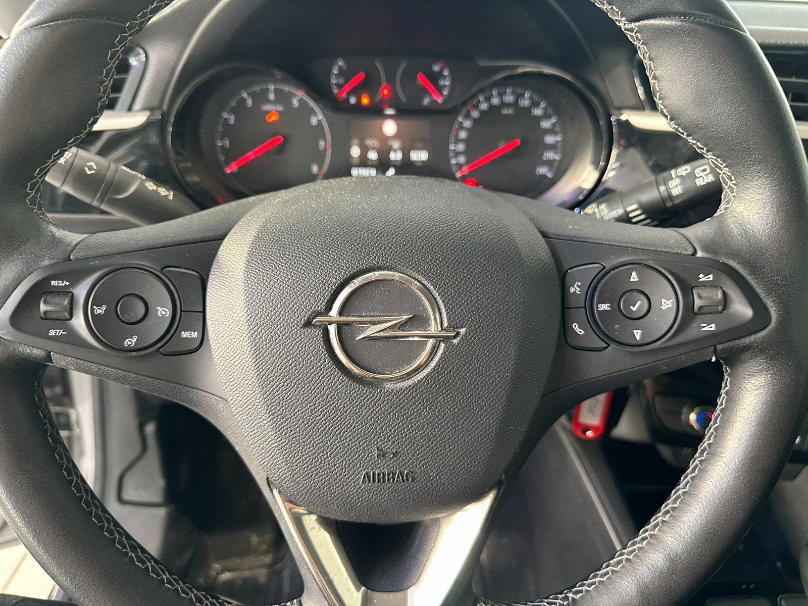 Fahrzeugabbildung Opel Corsa F Edition 1.2 LED/NAVI/PDC/DAB/ALU/TEMPO