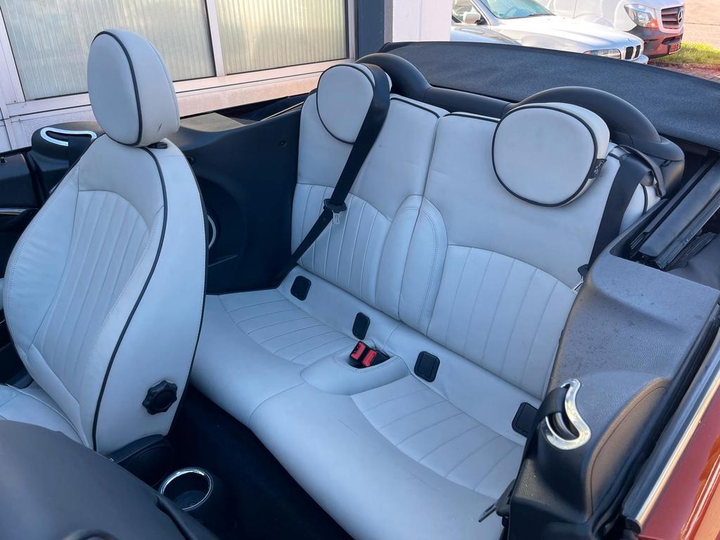 MINI Cooper Cabrio