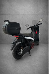 Seat Mo E Scooter 125 Oxygen White Matt 100 - Offers