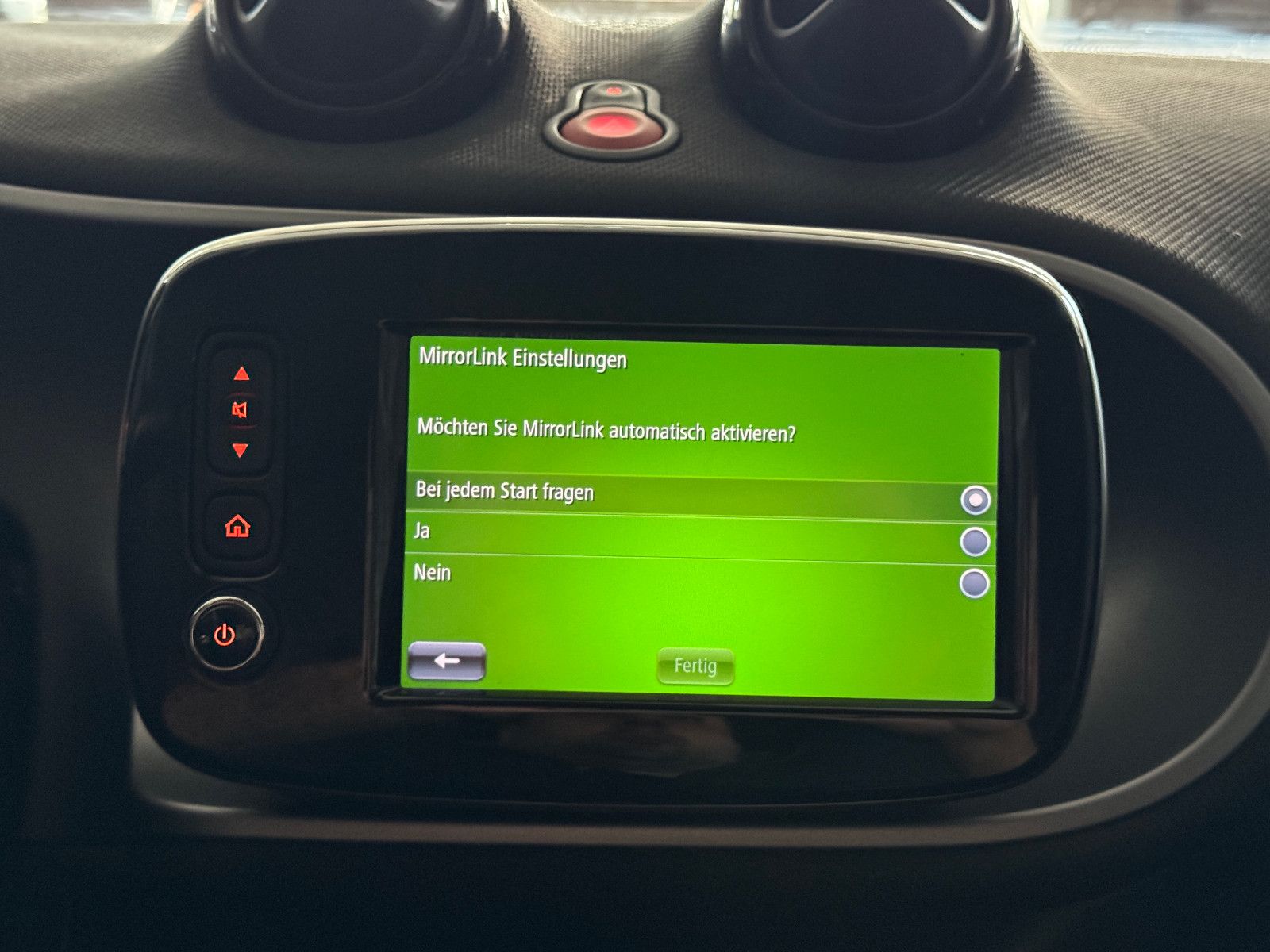 Fahrzeugabbildung Smart ForFour PASSION NAVI PDC SITZHEIZUNG SCHECKHEFT