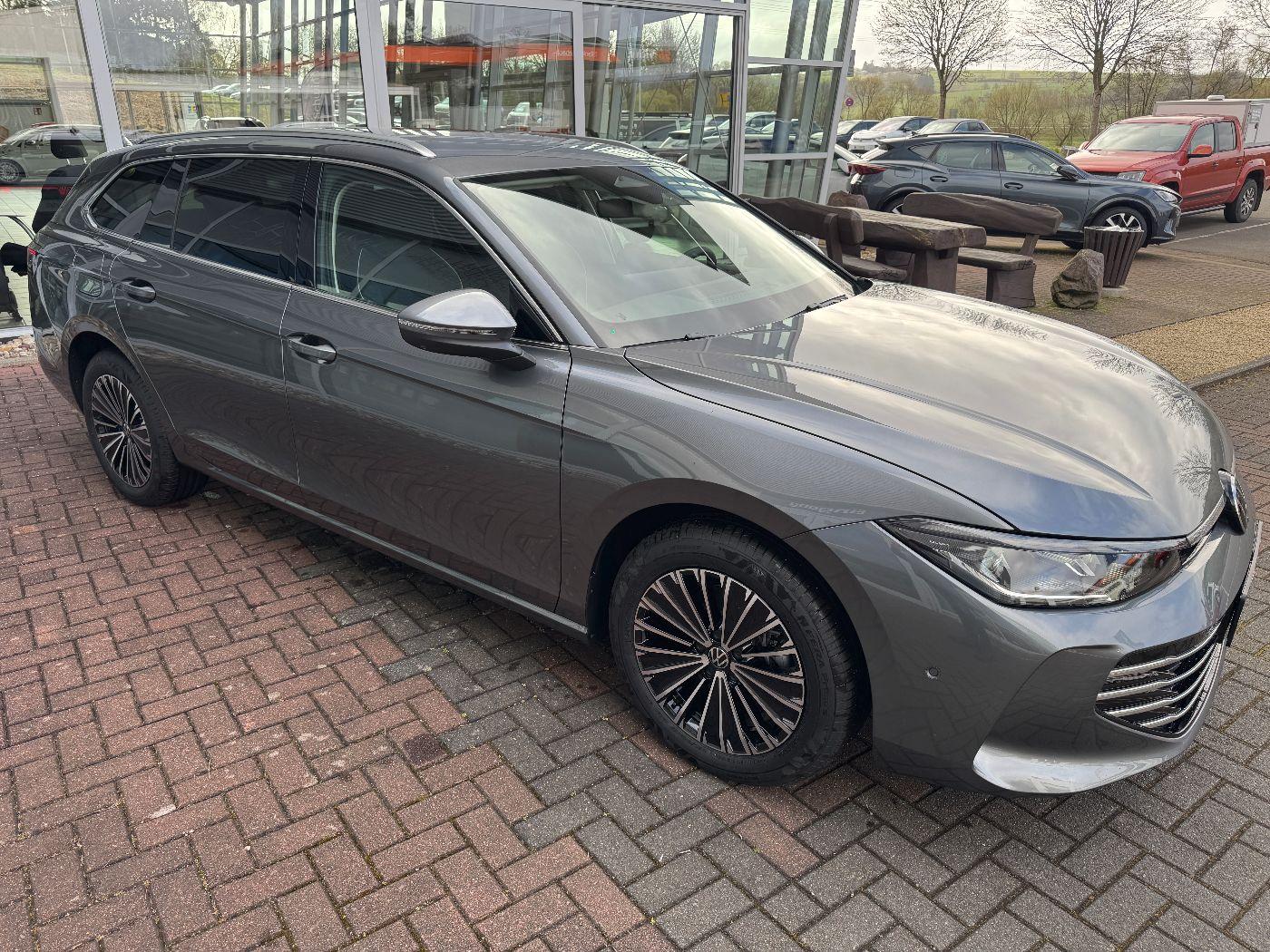 Volkswagen Passat Variant 2.0 TDI Elegance AHK+ACC+HuD+Matr