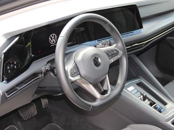 Volkswagen Golf VIII eHybrid Style KLIMA LED NAVI ALU