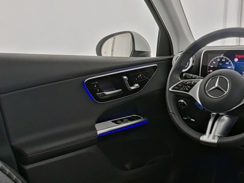 Fahrzeugabbildung Mercedes-Benz GLC 220 d 4M Avantgarde*Pano*Distro*Totwink*Memo