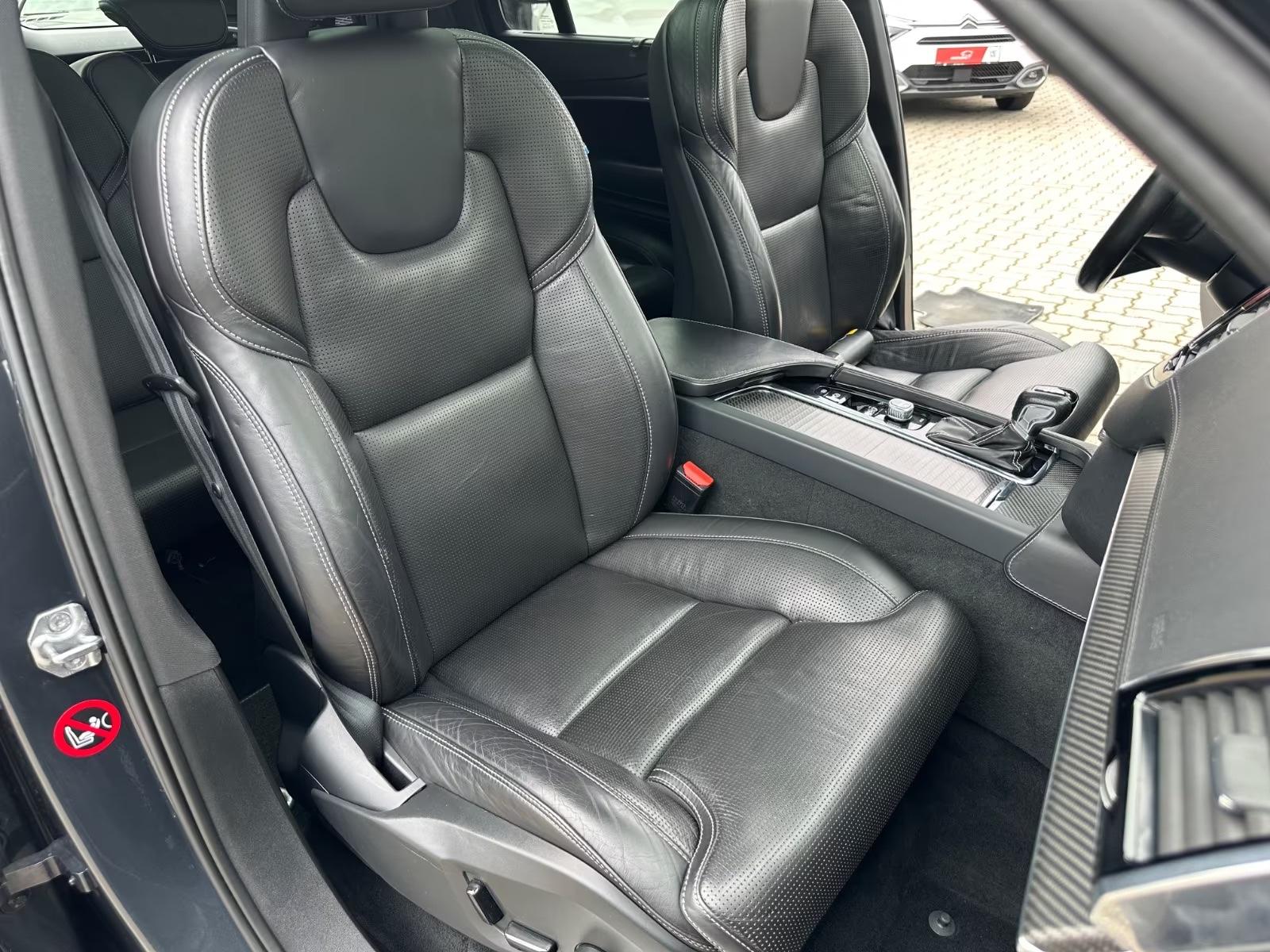 Volvo XC90 R-Design AWD KEY Stand AHK Pano ACC Luft