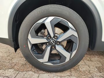 Bild 18 Nissan Qashqai Tekna MEV Xtronic AT AHK+KAMERA+SHZ+PDC+