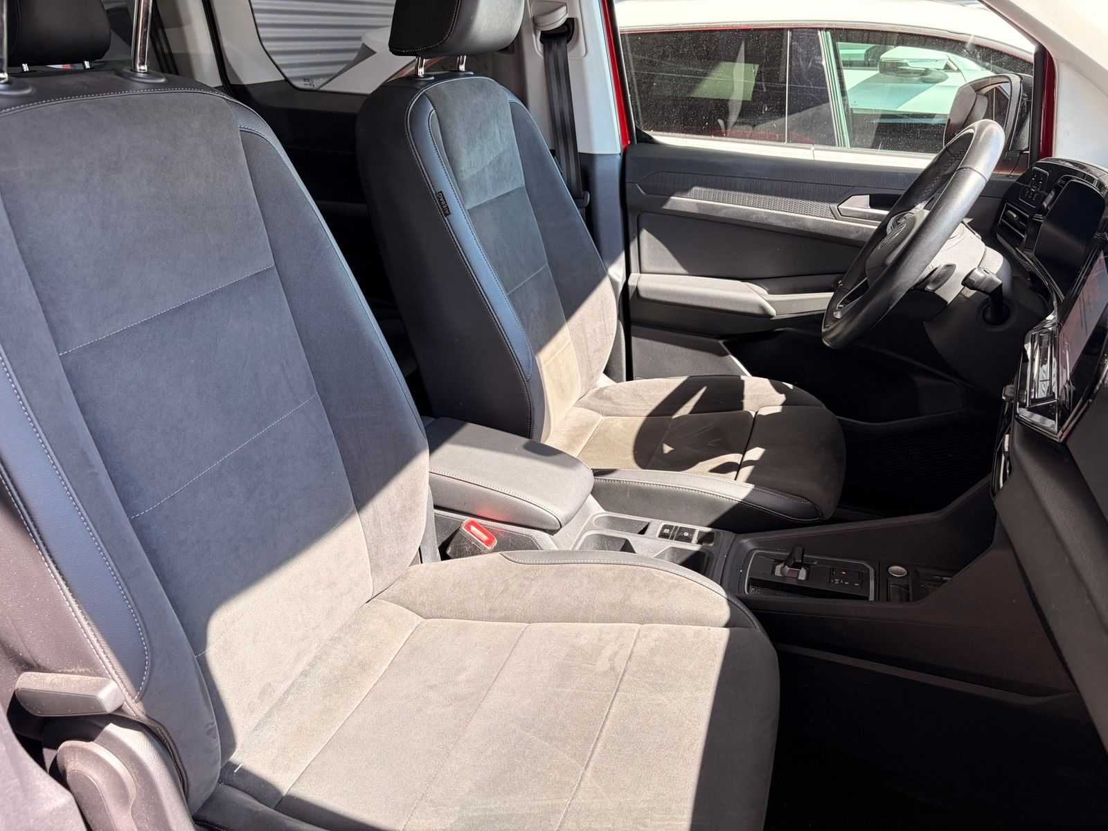 Fahrzeugabbildung Volkswagen Caddy Style 2.0 TDI DSG +ACC+LED+Navi+TravelAss.