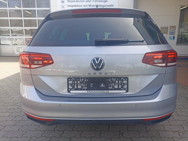 Fahrzeugabbildung Volkswagen Passat Var. 2.0 TDI DSG AHK+ASSISTENTEN+SCHIEBED