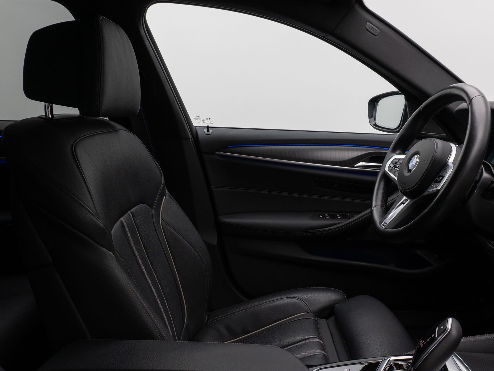 Fahrzeugabbildung BMW 540d xD M Sport Pro Kamera HUD DAB H/K AHK Alarm